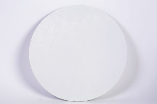 white cakeboard 32
