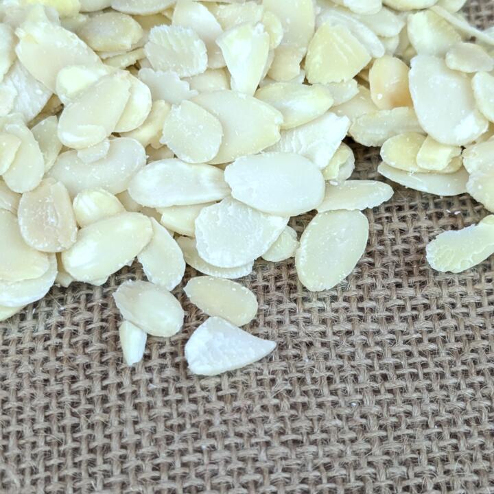 almond flakes